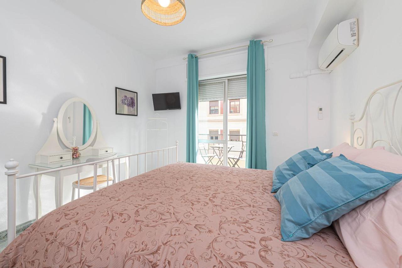 Wintowinrentals Ubicacion Fabulosa, Completo Apartamento Con Parking En El Soho De Malaga Luaran gambar