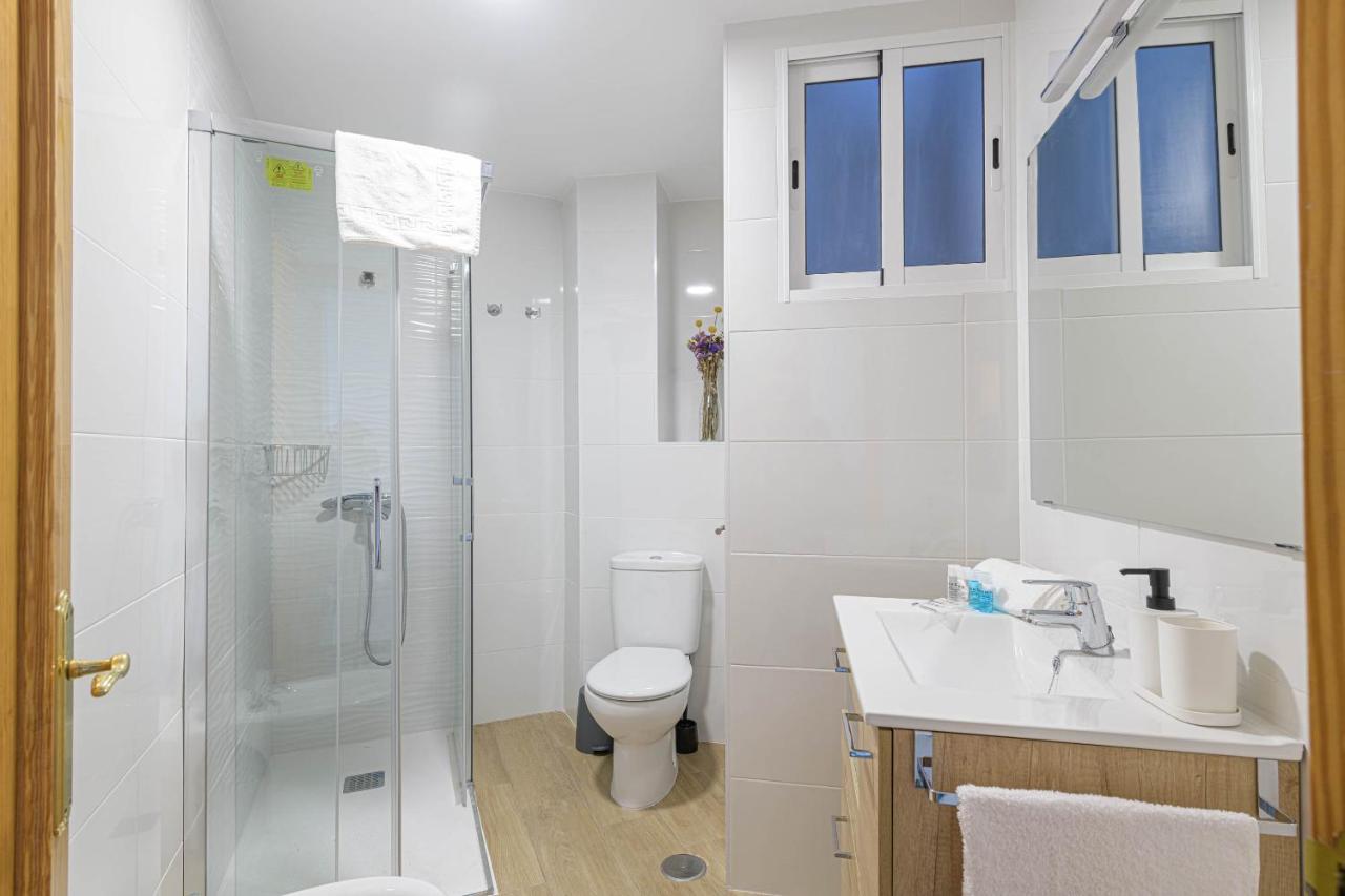 Wintowinrentals Ubicacion Fabulosa, Completo Apartamento Con Parking En El Soho De Malaga Luaran gambar