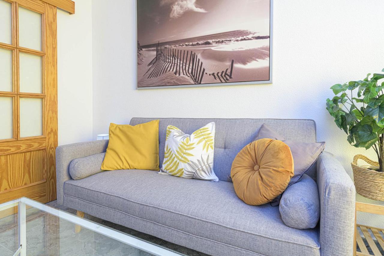 Wintowinrentals Ubicacion Fabulosa, Completo Apartamento Con Parking En El Soho De Malaga Luaran gambar