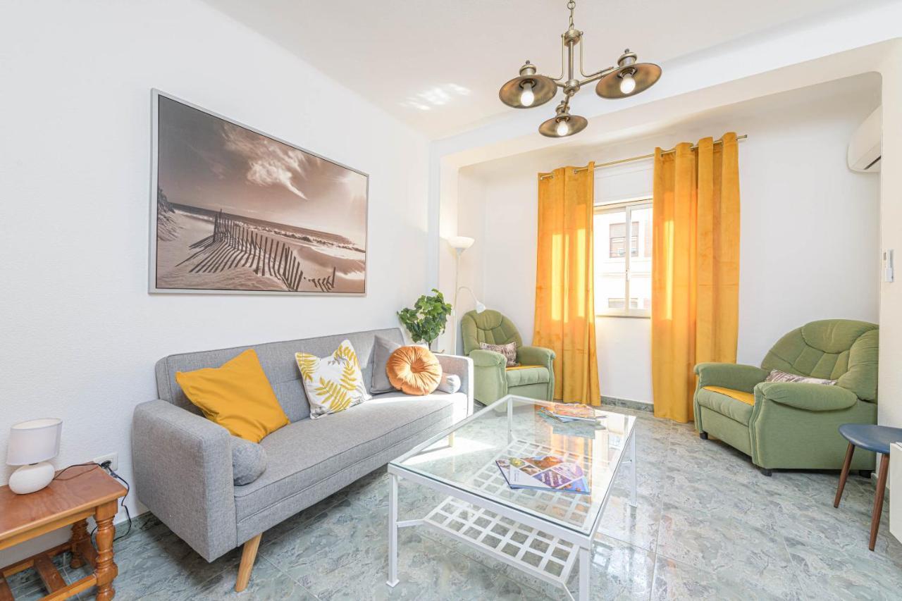 Wintowinrentals Ubicacion Fabulosa, Completo Apartamento Con Parking En El Soho De Malaga Luaran gambar
