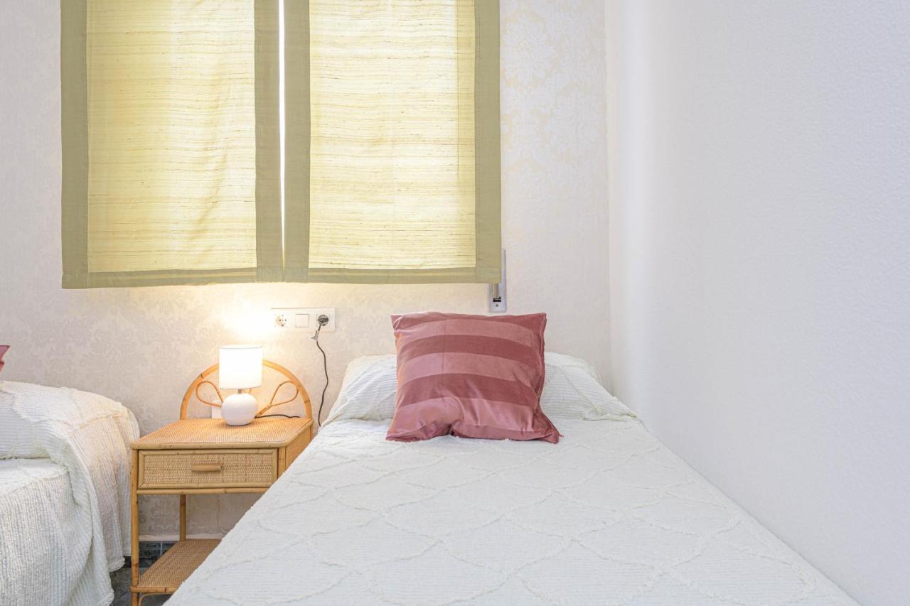 Wintowinrentals Ubicacion Fabulosa, Completo Apartamento Con Parking En El Soho De Malaga Luaran gambar