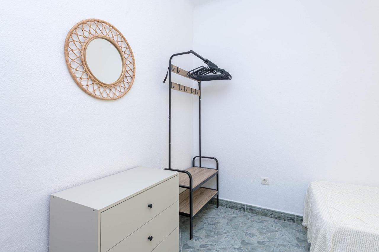 Wintowinrentals Ubicacion Fabulosa, Completo Apartamento Con Parking En El Soho De Malaga Luaran gambar