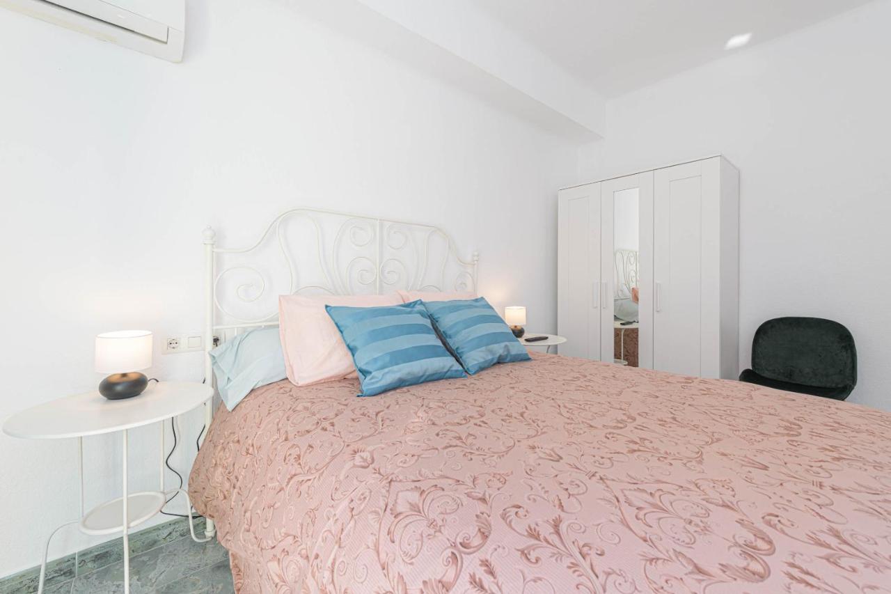 Wintowinrentals Ubicacion Fabulosa, Completo Apartamento Con Parking En El Soho De Malaga Luaran gambar