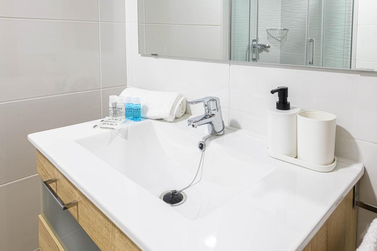 Wintowinrentals Ubicacion Fabulosa, Completo Apartamento Con Parking En El Soho De Malaga Luaran gambar