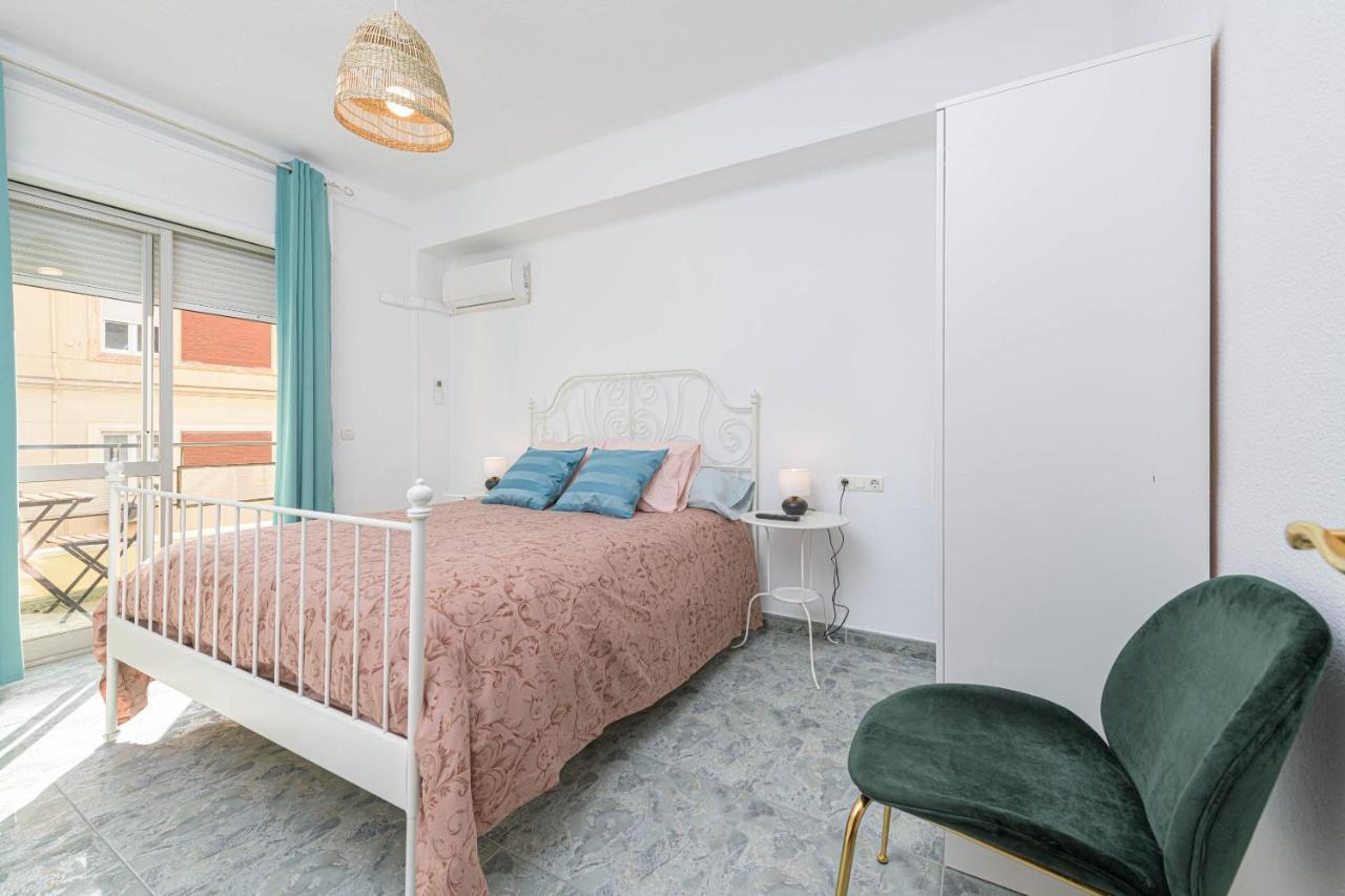 Wintowinrentals Ubicacion Fabulosa, Completo Apartamento Con Parking En El Soho De Malaga Luaran gambar